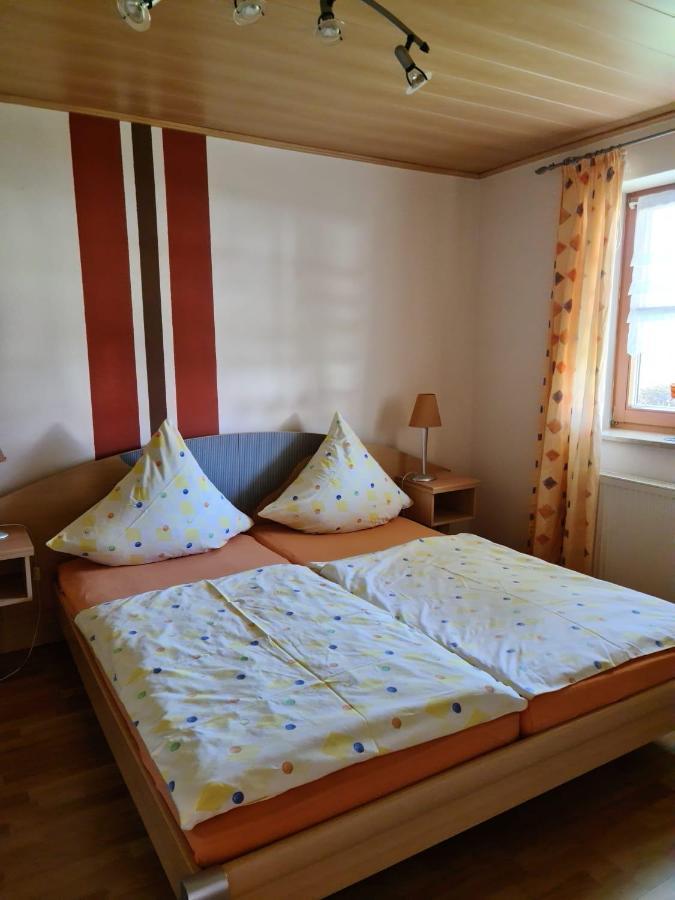Ferienwohnung Hoamat Schmalzreich Andrea Lam Bagian luar foto