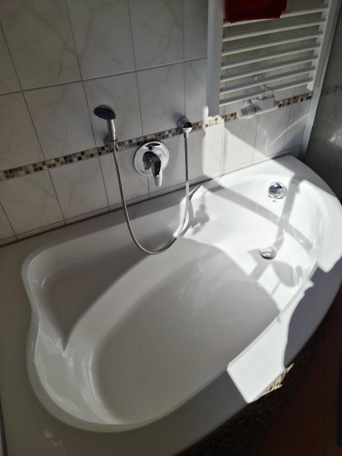 Ferienwohnung Hoamat Schmalzreich Andrea Lam Bagian luar foto