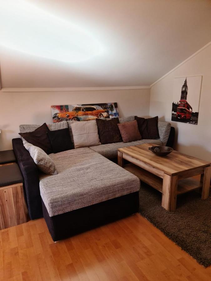 Ferienwohnung Hoamat Schmalzreich Andrea Lam Bagian luar foto