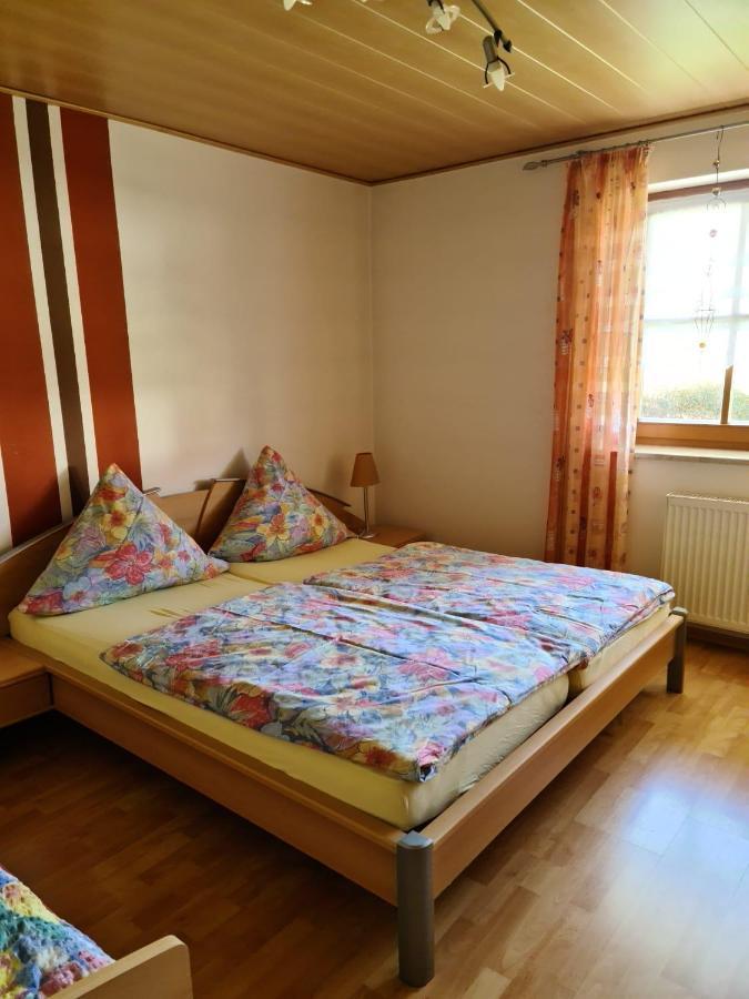 Ferienwohnung Hoamat Schmalzreich Andrea Lam Bagian luar foto