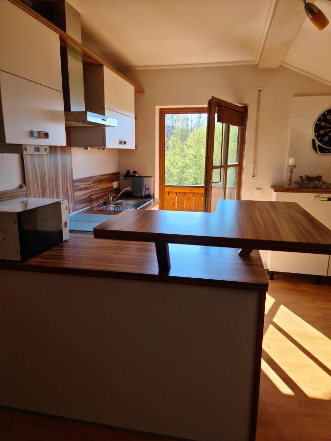 Ferienwohnung Hoamat Schmalzreich Andrea Lam Bagian luar foto