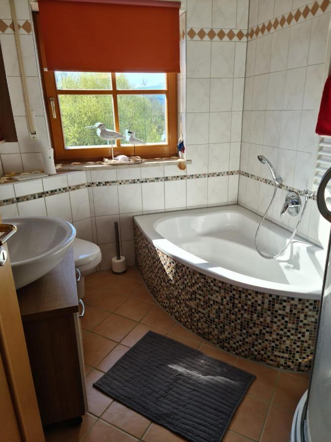 Ferienwohnung Hoamat Schmalzreich Andrea Lam Bagian luar foto
